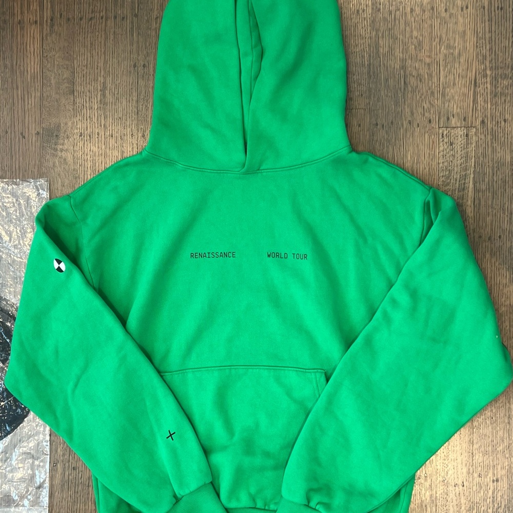 Beyoncé Renaissance World Tour Green Hoodie 🪩👽